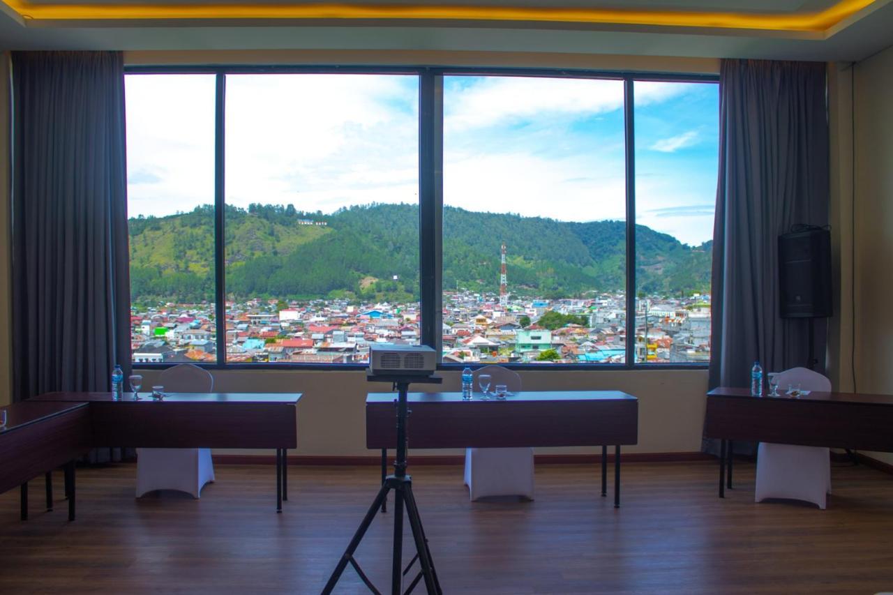 Parkside Gayo Petro Hotel Takengon Luaran gambar