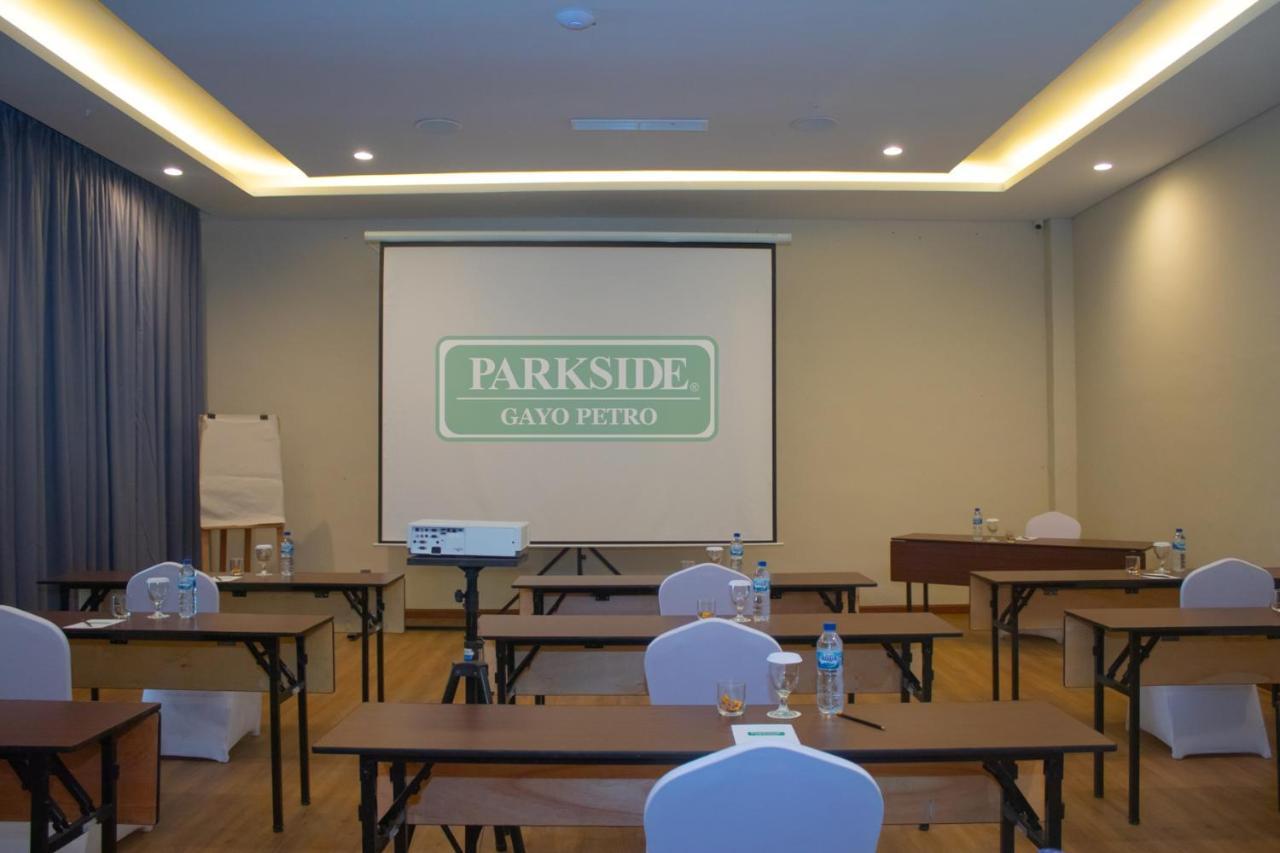 Parkside Gayo Petro Hotel Takengon Luaran gambar